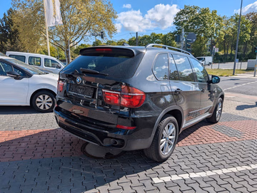 BMW X5 xDrive30d Sportpaket. NAVI. Kamera. SHZ Vorschaubild 8