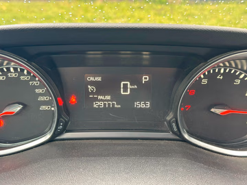 Peugeot 308 Allure NAVI. AHK. LED. AUTOMATIK Vorschaubild 10