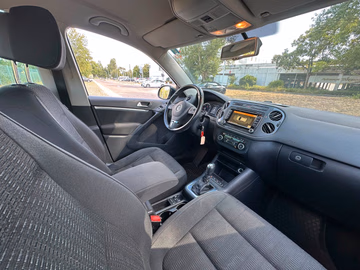 Volkswagen Tiguan Track&Style 4x4. NAVI. KAMERA. SHZ 1.Hand Vorschaubild 11