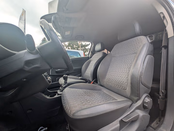 Opel Corsa D 1.3 CDTI SPARSAMER DIESEL Vorschaubild 6