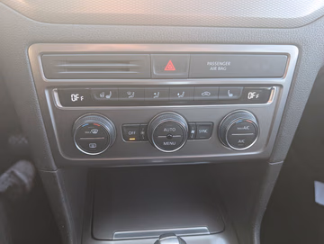 Volkswagen Golf Sportsvan Lounge DSG. NAVI. SHZ. Kamera Vorschaubild 16