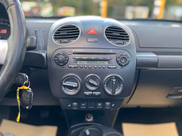 Volkswagen New Beetle 2.0 CUP Edition Sitzh. Klima. Radio Vorschaubild 12