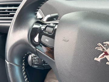 Peugeot 308 Allure NAVI. KAMERA. AUTOMATIK. KEYLESS Vorschaubild 20