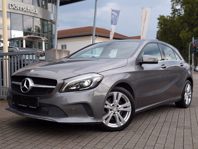 Mercedes-Benz A 200 d Urban PANO. NAVI. Kamera. LED Baujahr 2017 (112.000 km, Diesel, 136 PS) - Gebrauchtwagen bei Autohaus Dörrschuck Mainz