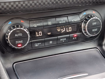 Mercedes-Benz A 200 d Urban PANO. NAVI. Kamera. LED Vorschaubild 32