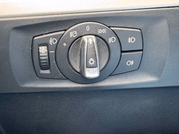 BMW 325d ConnectedDrive PDC. M-Lenkrad. Klima Vorschaubild 12