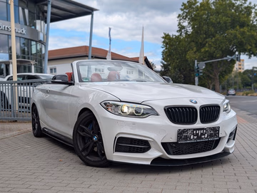 BMW M235 i  Cabrio Schaltwippen. Navi. RFK. Leder. Vorschaubild 6