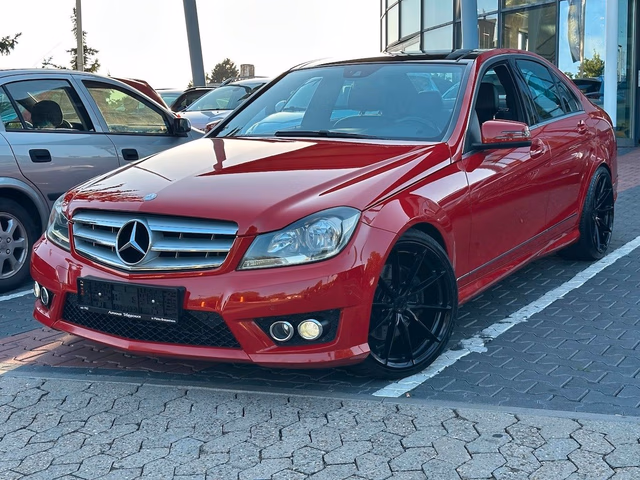 Mercedes-Benz C 350 Avantgarde AMG 4x4. PANO. NAVI. AHK Baujahr 2014 (140.800 km, Benzin, 306 PS) - Gebrauchtwagen bei Autohaus Dörrschuck Mainz