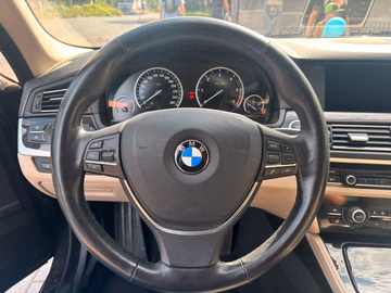 BMW 535d xDrive Touring PANO. HUD. NAVI. AHK Vorschaubild 13