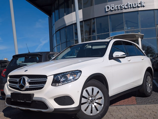 Mercedes-Benz GLC 250d 4x4. AHK. SHZ. NAVI. Kamera Baujahr 2017 (193.100 km, Diesel, 204 PS) - Gebrauchtwagen bei Autohaus Dörrschuck Mainz