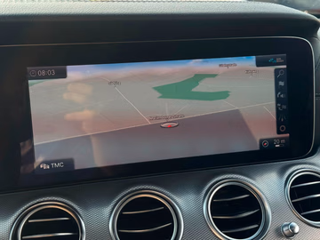 Mercedes-Benz E 220 d T AMG Line 360°. NAVI. LED. SHZ Vorschaubild 26