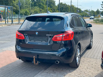 BMW 220d Active Tourer Adv. 4x4. NAVI. AHK. SHZ Vorschaubild 5