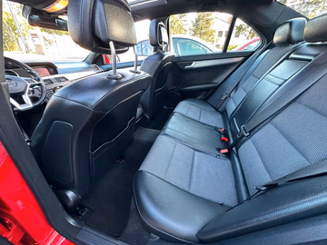 Mercedes-Benz C 350 Avantgarde AMG 4x4. PANO. NAVI. AHK Vorschaubild 10