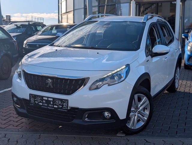 Peugeot 2008 PureTech Signature AT. PDC. 1.Hand Baujahr 2019 (115.695 km, Benzin, 110 PS) - Gebrauchtwagen bei Autohaus Dörrschuck Mainz