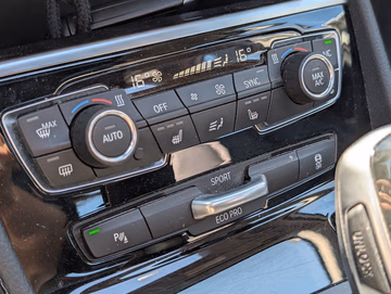 BMW 220d Luxury Line PANO. NAVI. SHZ. PDC Vorschaubild 20
