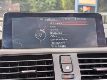 BMW M235 i  Cabrio Schaltwippen. Navi. RFK. Leder. Vorschaubild 29