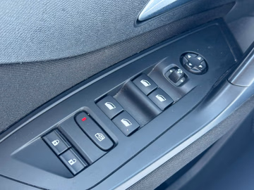 Peugeot 308 SW Active Pack · NAVI · AUT · LED · APP-PLAY Vorschaubild 18