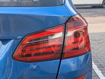 BMW 220d Active Tourer M Sport NAVI. LED. SHZ. HUD Vorschaubild 8