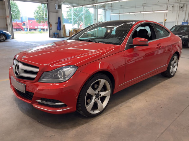 Mercedes-Benz C 200 CGI BlueEFF. PANO. NAVI. SHZ. Xenon Baujahr 2013 (179.994 km, Benzin, 184 PS) - Gebrauchtwagen bei Autohaus Dörrschuck Mainz