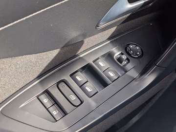 Peugeot 308 SW Active Pack EAT8. AHK. NAVI. LED Vorschaubild 31