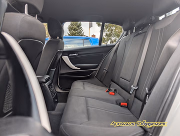 BMW 118d Urban Line NAVI. KAMERA. LED. AUTOMATIK Vorschaubild 12