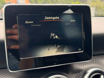 Mercedes-Benz A 200 d Urban PANO. NAVI. Kamera. LED Vorschaubild 11