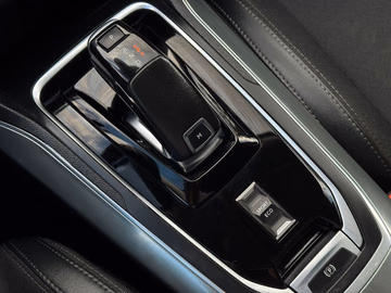 Peugeot 308 SW Allure EAT8. NAVI. Kamera. PDC v+h Vorschaubild 11