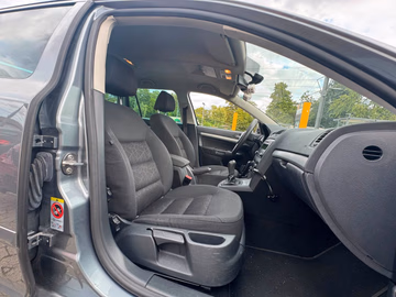 Skoda Octavia Combi Family 4x4. SHZ. PDF. GRA Vorschaubild 11