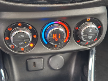 Opel Adam Glam PANO. PDC. CARPLAY. KLIMA Vorschaubild 12