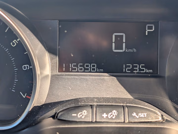 Peugeot 2008 PureTech Signature AT. PDC. 1.Hand Vorschaubild 21