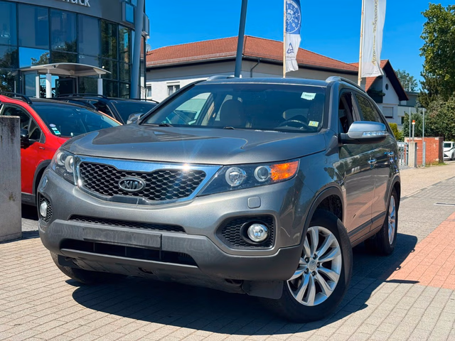 Kia Sorento Vision 4x4. NAVI. Kamera. Leder. SHZ Baujahr 2012 (188.100 km, Diesel, 197 PS) - Gebrauchtwagen bei Autohaus Dörrschuck Mainz