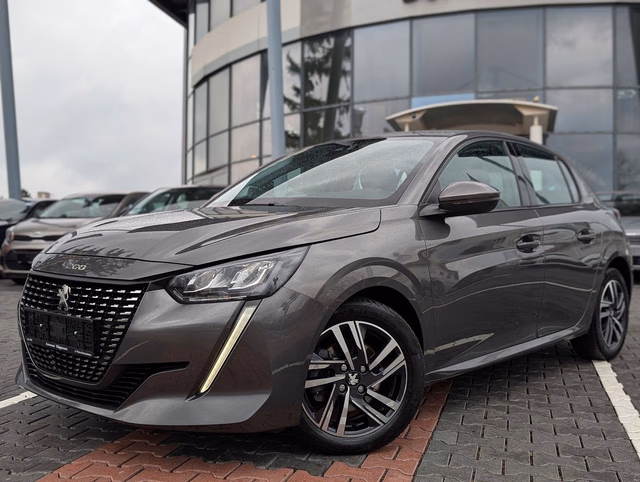 Peugeot 208 Allure LED. AUTOM.KLIMA. TEMPOMAT. PDC Baujahr 2020 (98.103 km, Benzin, 101 PS) - Gebrauchtwagen bei Autohaus Dörrschuck Mainz