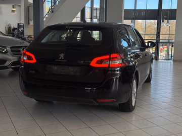 Peugeot 308 SW Active AUT NAVI ACC PDC KLIMA Vorschaubild 5