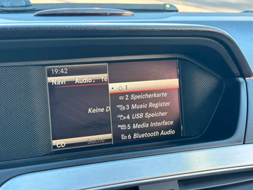 Mercedes-Benz C 350 Avantgarde AMG 4x4. PANO. NAVI. AHK Vorschaubild 20