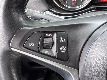 Opel Adam Glam PANO. PDC. CARPLAY. KLIMA Vorschaubild 14