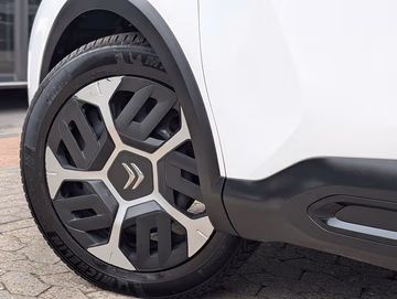 Citroën C4 PureTech 130 Feel. LED. 10-ZOLL. KLIMAAUT Vorschaubild 9