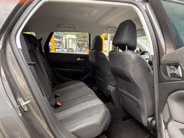Peugeot 308 SW Allure EAT8. NAVI. Kamera. PDC Vorschaubild 9