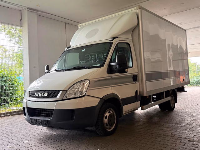 Iveco Daily KOFFER NAVI. STANDHEIZUNG. KLIMA. SHZ Baujahr 2008 (382.900 km, Diesel, 145 PS) - Gebrauchtwagen bei Autohaus Dörrschuck Mainz