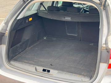 Peugeot 308 SW Allure NAVI. AHK. KAMERA. LED Vorschaubild 6