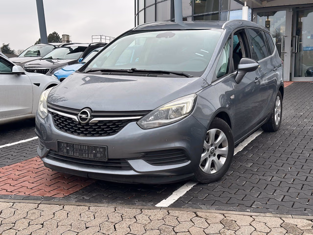 Opel Zafira Tourer Edition NAVI. Kamera. PDC. Automat Baujahr 2017 (128.820 km, Benzin, 140 PS) - Gebrauchtwagen bei Autohaus Dörrschuck Mainz