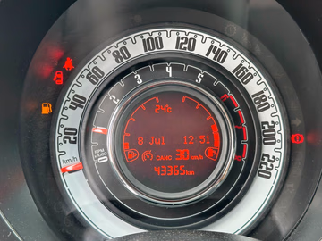 Fiat 500 Cult KLIMA. BT. DAB. METALLIC Vorschaubild 18