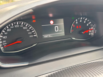 Peugeot 2008 AHK. Kamera. PDC. LED. Klima Vorschaubild 19