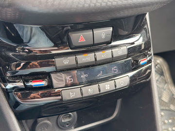 Peugeot 2008 Active PANO.NAVI.SHZ.BT Vorschaubild 13