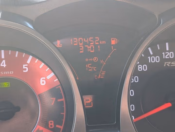 Nissan Juke Nismo RS 4x4 Navi. Temp. RFK. BT. Touch Vorschaubild 12