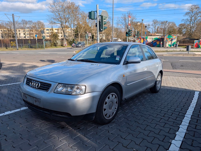Audi A3 - Ein Auto für die, die es können Baujahr 1999 (191.900 km, Benzin, 101 PS) - Gebrauchtwagen bei Autohaus Dörrschuck Mainz