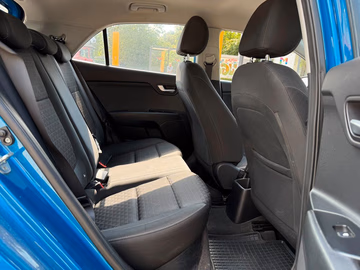 Kia Rio Style DCT. Kamera. KLIMAAUT. CarPlay Vorschaubild 8