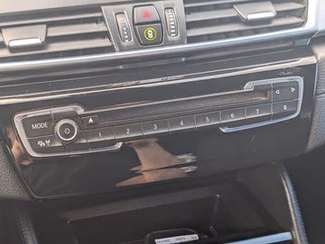 BMW 220d Active Tourer M Sport NAVI. LED. SHZ. HUD Vorschaubild 35