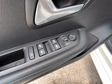 Peugeot 208 Allure PureTech 100. LED. PDC. AUTOM.KLIMA Vorschaubild 24