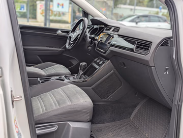 Volkswagen Touran Highline DSG. LED. ACC. SHZ Vorschaubild 9