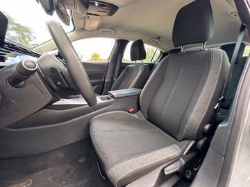Peugeot 308 Active Pack AUTOMATIK. NAVI. LED. CARPLAY Vorschaubild 11